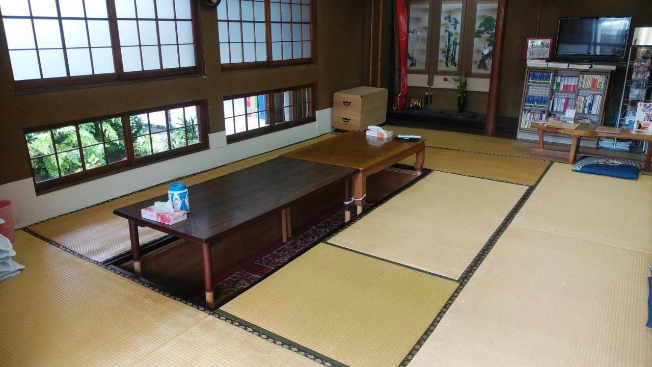 Walking Pilgrimage Hotel Tokiwa Ryokan Ozu  Екстериор снимка