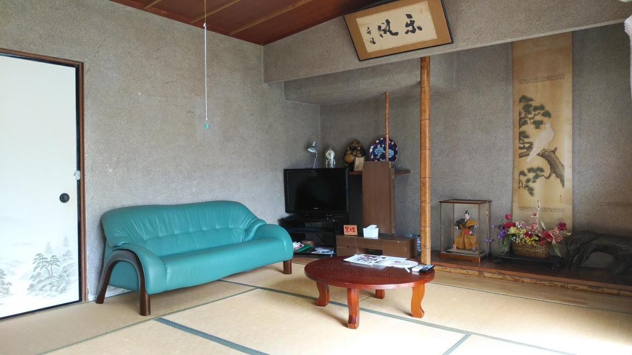 Walking Pilgrimage Hotel Tokiwa Ryokan Ozu  Екстериор снимка